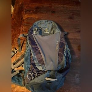 Deuter Airlite 22 new without tags